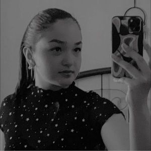 Meet your Posher, Angela